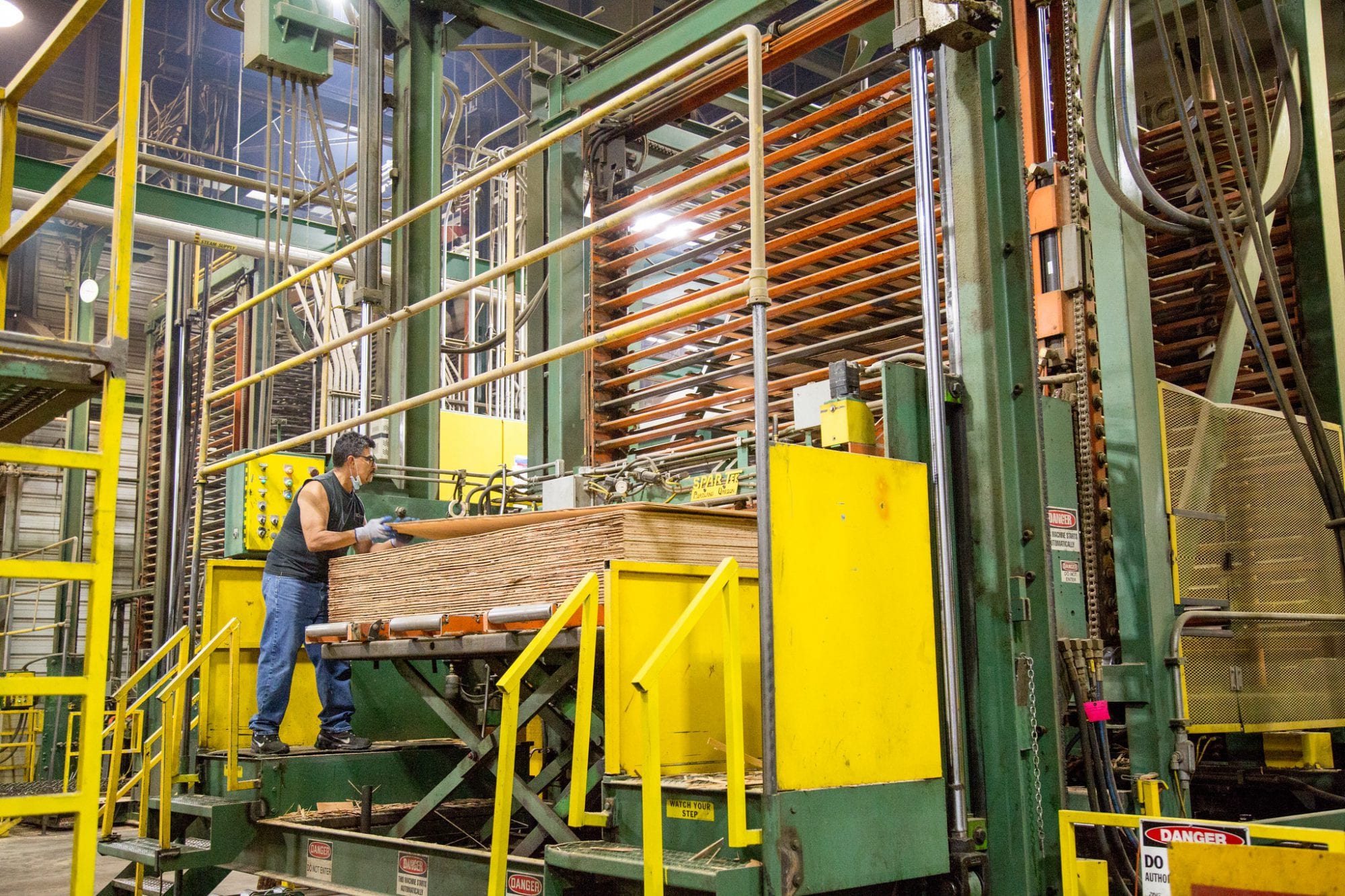 Freres Lumber October Market Update: Encouraging Signs in the Plywood Marketplace